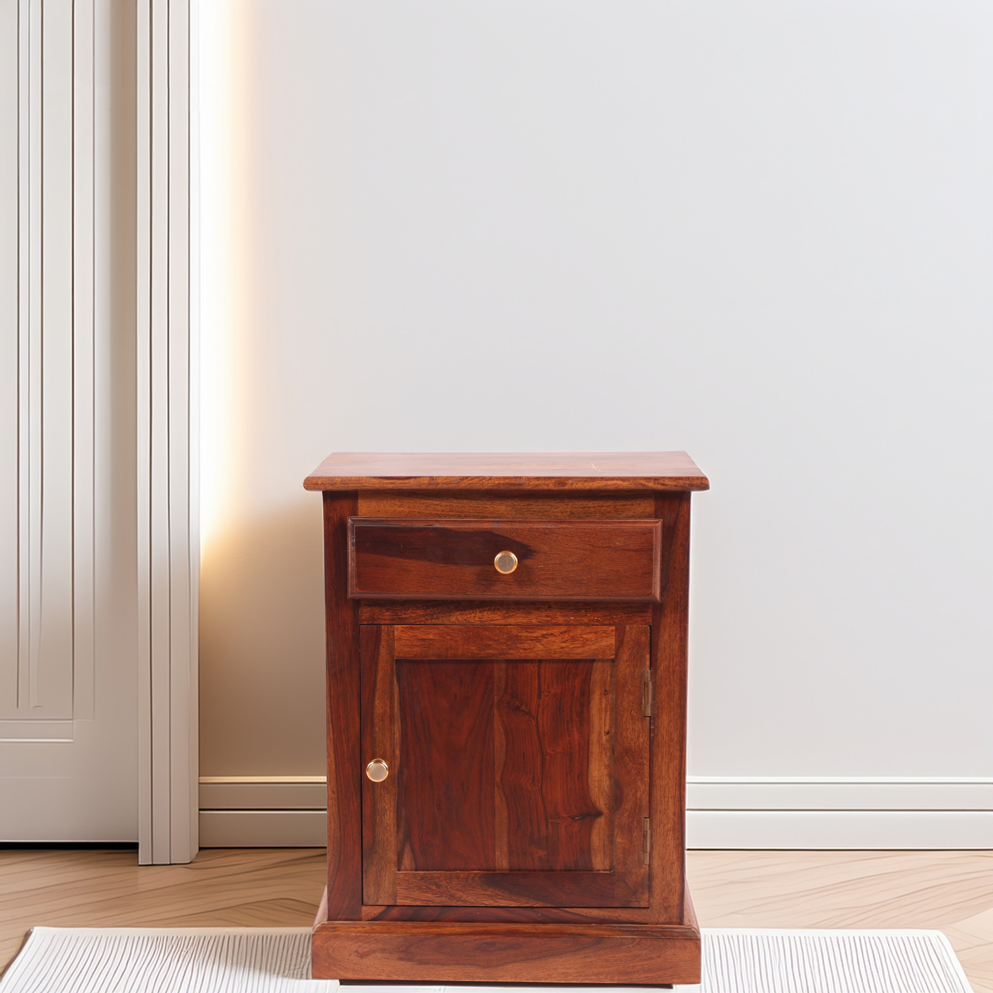Plain Night Stand