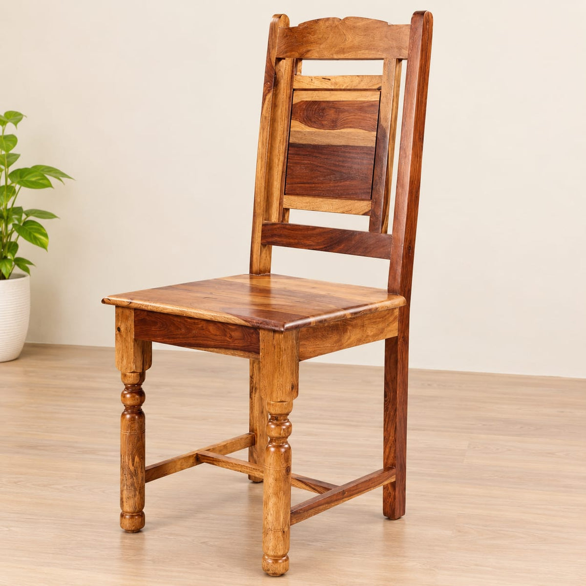 LT DINING CHAIR